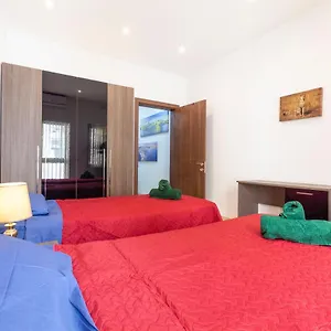 pc4-centrally-located-apt-close-to-university.qawrahotelsmalta.org/